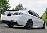 BMW serija 5 F10/F11 2010–2016 Zadnji difuzor DPT V-2 (za M-Performance, sijajno črn) fotografija 5
