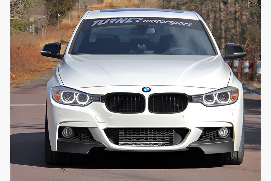 BMW serija 3 F30/F31 2012–2019 Sprednja lipa odbijača DPT Flap (za M-Performance, črna visok sijaj) Image