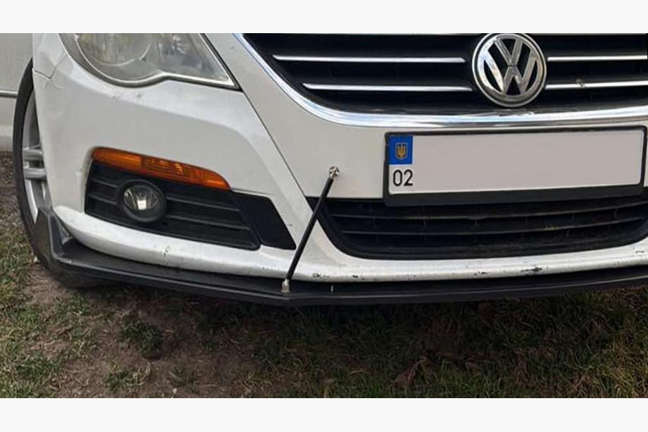 Univerzalni sprednji lip spojler DPT V-2 (ABS, črna visok sijaj) Fotografija 3