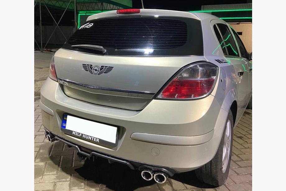 Univerzalni zadnji difuzor DPT V-7 (ABS) (mat črn) Fotografija 2