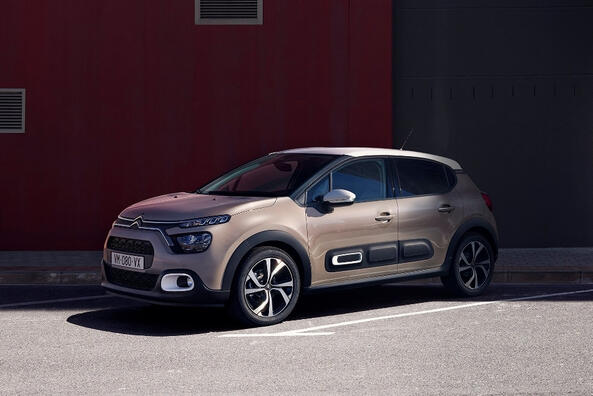 Test prenovljenega mestnega kombilimuzinskega Citroen C3