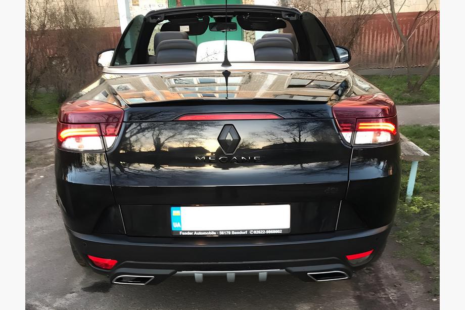 Univerzalni zadnji difuzor DPT Sport V-1 (siva + mat črna) Fotografija 3