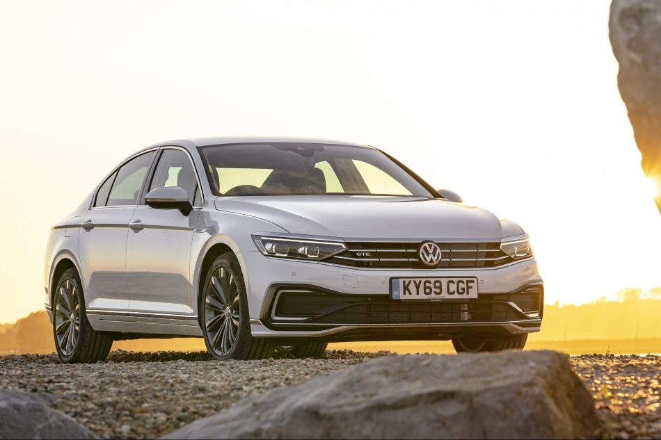 Volkswagen Passat GTE: pregled hibridne limuzine
