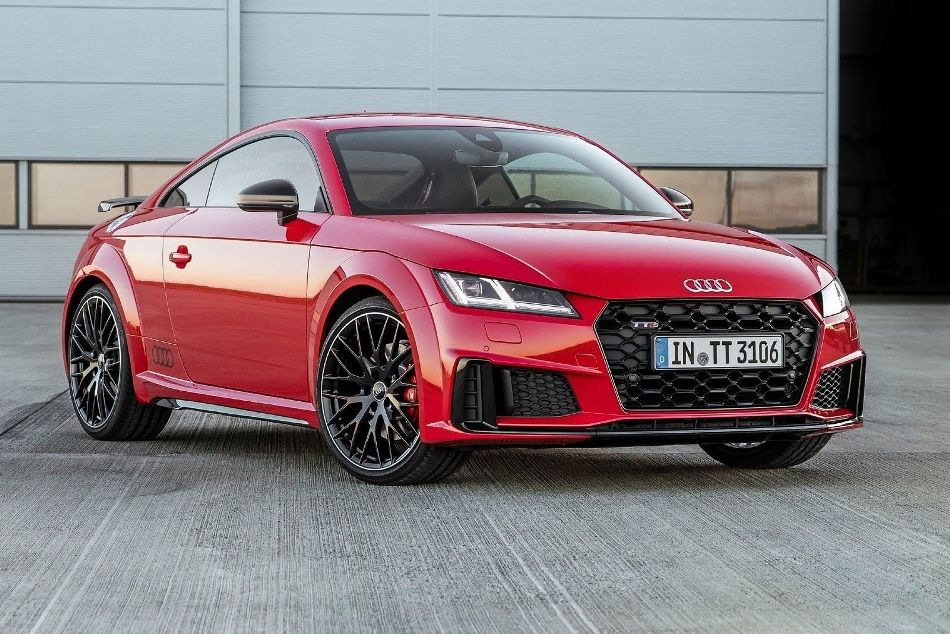 Audi TTS Coupe: športni značaj v elegantnem kupeju