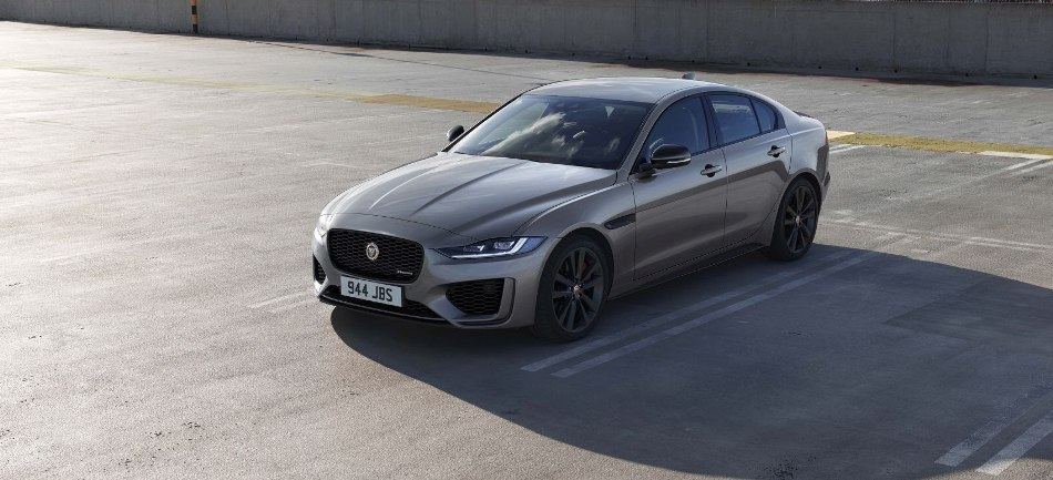 Pregled britanske premijske limuzine Jaguar XE