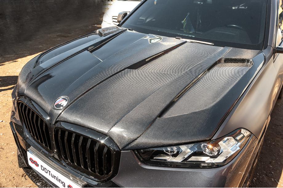 BMW X5 G05 2019–2026 Karbonski pokrov motorja V2 (G05/F95) Image