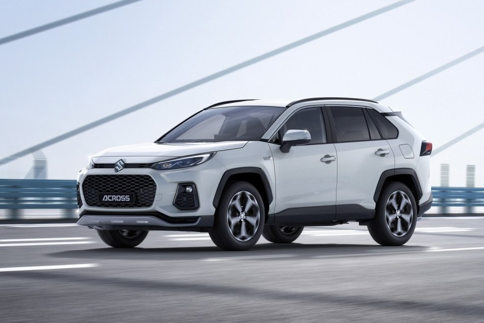 Suzuki Across: zanesljiv in praktičen hibridni crossover