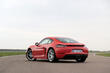 Pregled športnega kupeja Porsche 718 Cayman fotografija 3