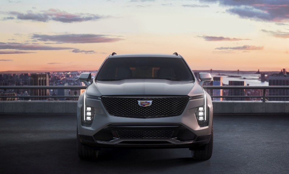 Preizkus Cadillac XT4 2024: posodobitev s pridihom elegance