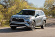 Pregled Toyota Highlander IV generacije: zanesljiv družinski križanec fotografija 1