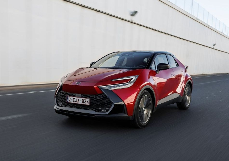 Toyota C-HR 2023: pregled druge generacije