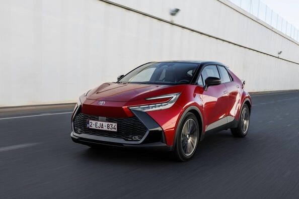 Toyota C-HR 2023: pregled druge generacije