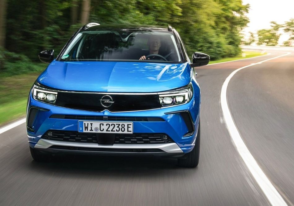 Opel Grandland: pregled posodobljenega križanca