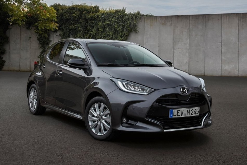 Subkompaktna kombilimuzina Mazda 2 Hybrid