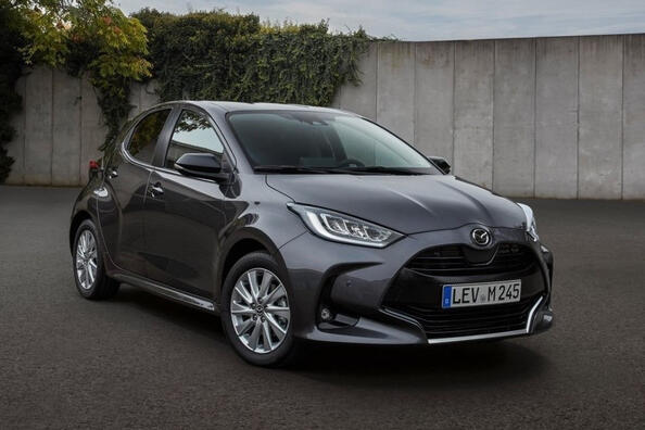 Subkompaktna kombilimuzina Mazda 2 Hybrid