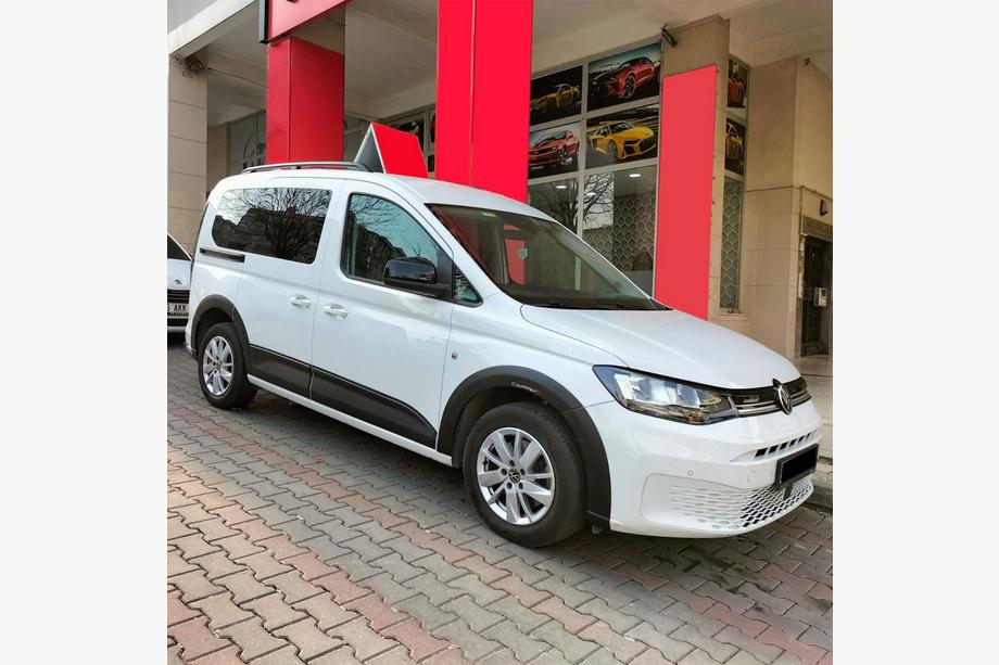 Volkswagen Caddy 2020– Komplet letev in razširitev blatniških lokov Image