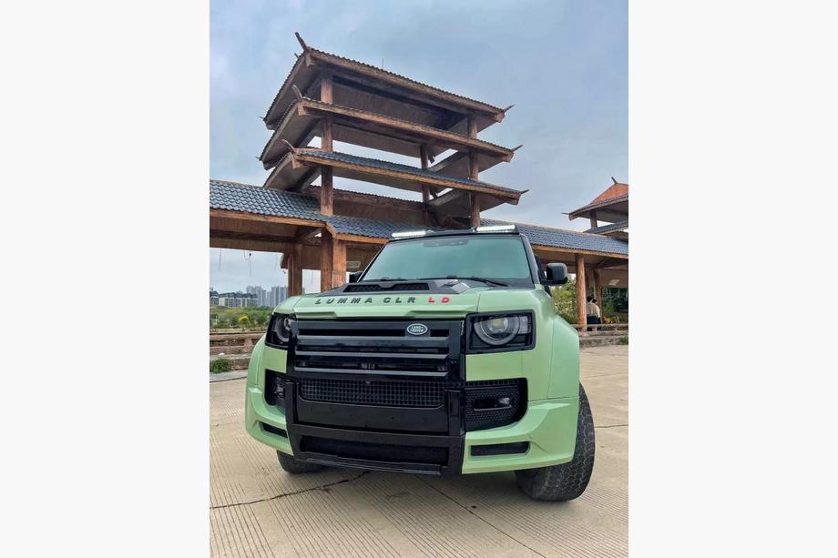 Land Rover Defender 2019– Karoserijski komplet (Lumma V2) Image