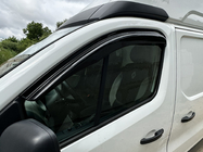 Renault Trafic 2015– Deflektorji oken EuroCap (2 kosa) fotografija 1