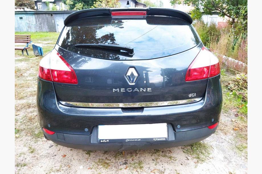 Renault Megane III 2009–2016 Zaščitna letev roba prtljažnika (HB, inox) Image