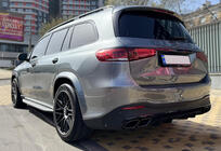 Mercedes GLS X167 2019– Zadnji difuzor z zaključki izpuha BlackEdition (dizajn GLS63) fotografija 1