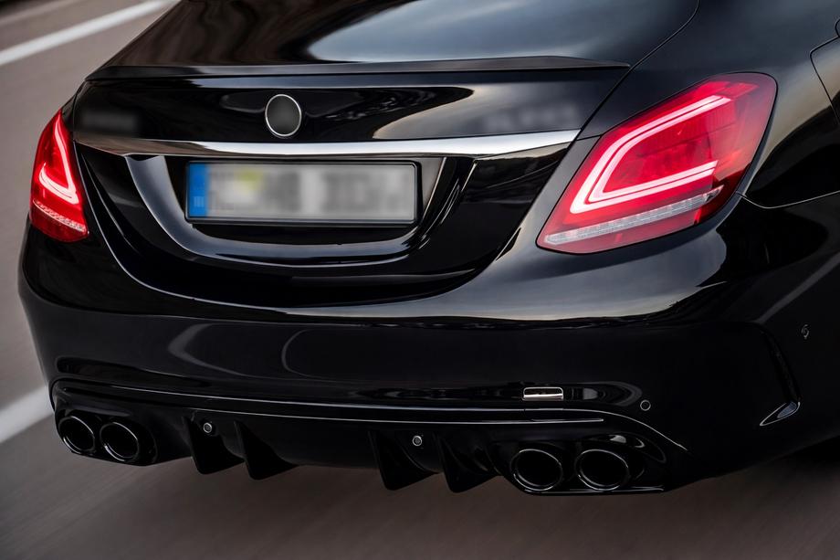Mercedes C-class W205 2014–2021 Zadnji difuzor z izpušnimi zaključki (Dizajn C43) Image