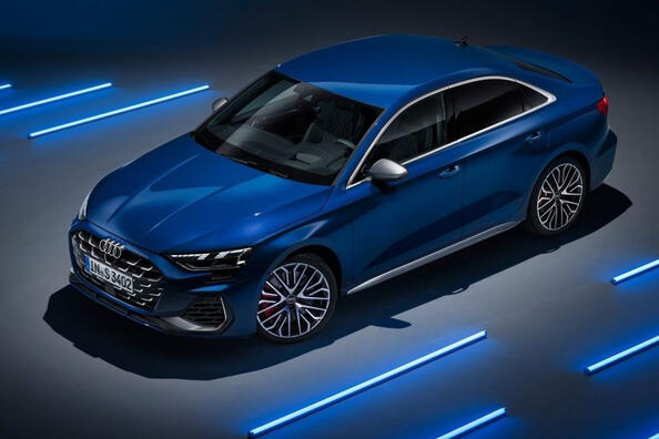 Pregled prenovljene športne limuzine Audi S3