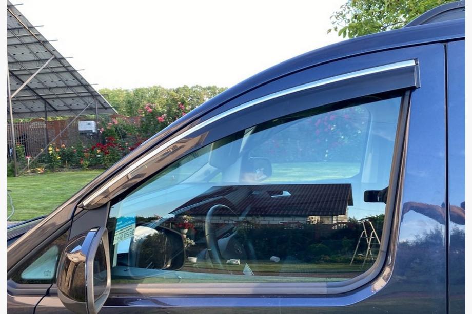 Ford Connect 2021– Vetrni deflektorji oken s kromiranim okrasnim trakom (2 kos, Sunplex Chrome) Fotografija 1
