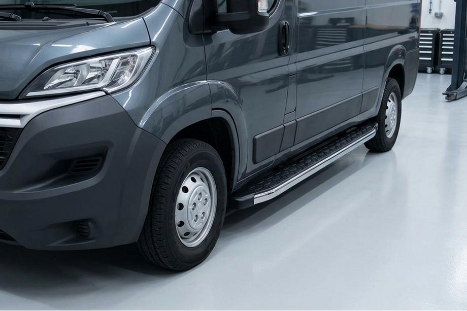 Opel Movano 2021– Stranske stopnice BlackLine (2 kos, aluminij) Image