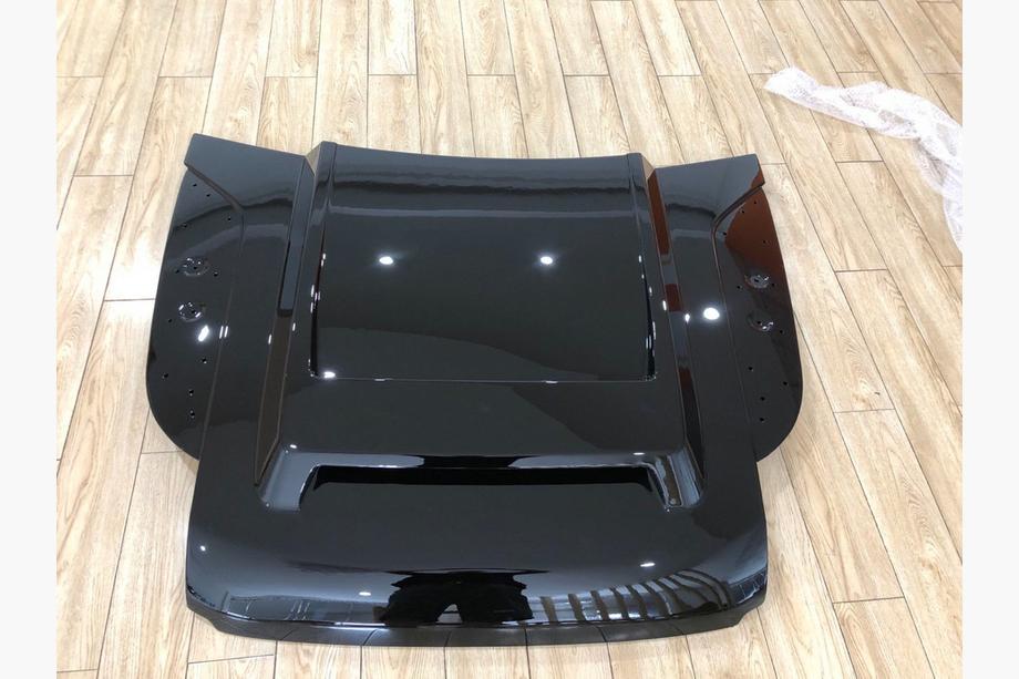 Land Rover Defender 2019– Karbon pokrov motorja (Zhous dizajn) Image