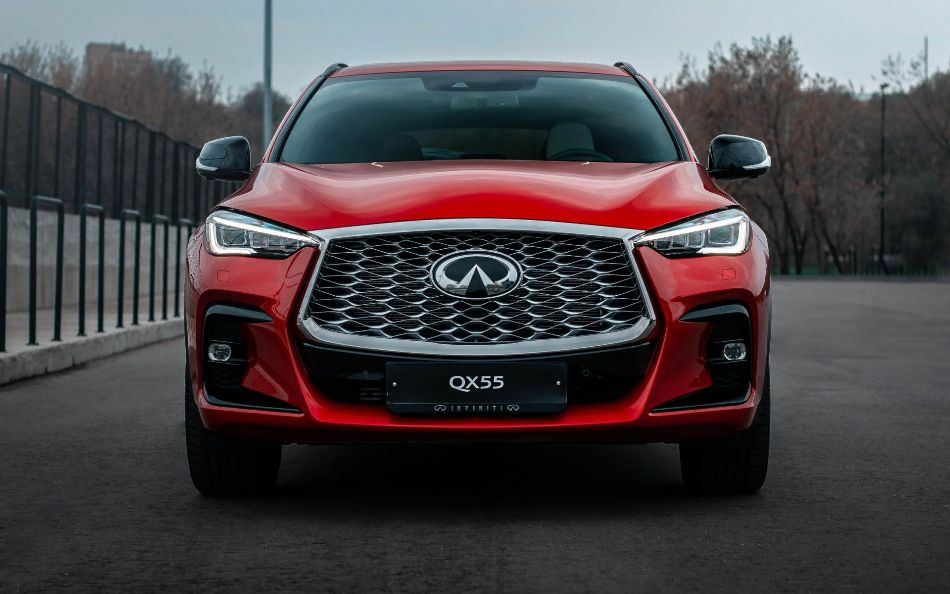 Infiniti QX55: pregled elegantnega in dinamičnega križanca