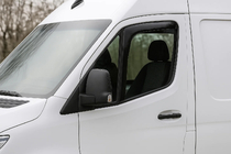 Mercedes Sprinter W907/W910 2018– Vetrni deflektorji za okna, vstavni Niken Luxury (2 kos) fotografija 1