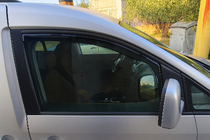 Volkswagen Caddy 2004–2010 Vetrni deflektorji za okna, vstavni Niken Luxury (2 kos) fotografija 4