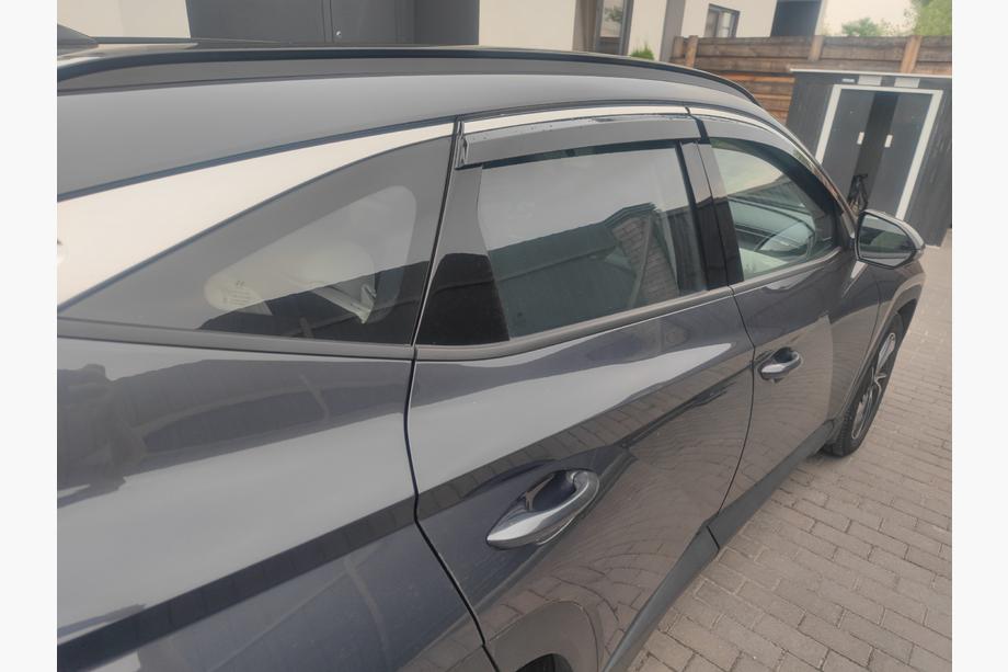 Hyundai Tucson NX4 2021– Vetrni deflektorji oken s kromirano letvijo Niken Luxury (4 kosi) Fotografija 6