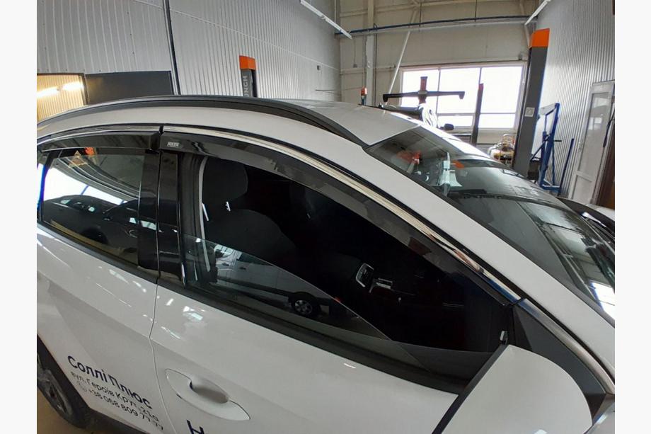 Hyundai Tucson NX4 2021– Vetrni deflektorji oken s kromirano letvijo Niken Luxury (4 kosi) Fotografija 1