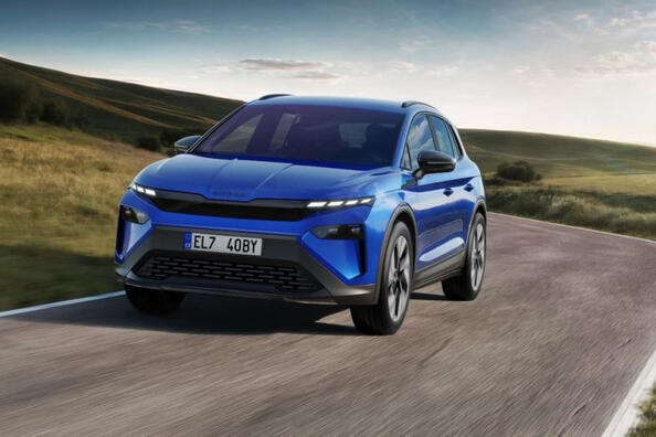 Test Skoda Elroq: nov kompaktni električni križanec češke znamke