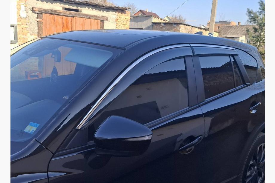Mazda CX-5 2012–2017 Vetrni deflektorji oken s kromirano letvijo Niken Luxury (4 kosi) Image