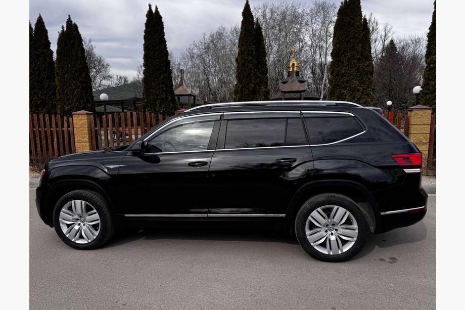 Volkswagen Atlas (Terramont) 2016– Okenski vetrni deflektorji s kromiranim okrasnim trakom Niken Luxury (6 kos) Image