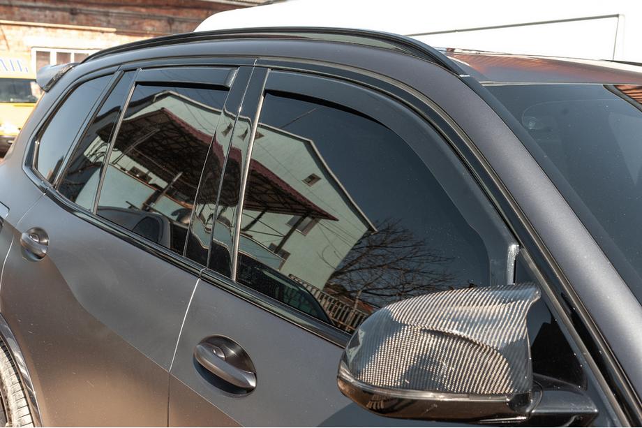 BMW X5 G05 2019–2026 Vstavljivi vetrniki za okna Niken Luxury (4 kos) Fotografija 1