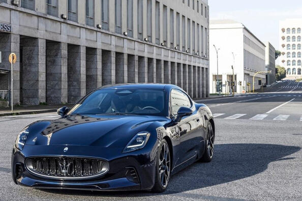 Test Maserati GranTurismo Folgore: električni triumf italijanskega sloga Fotografija 1