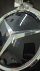 Mercedes C-class W205 2014–2021 Razprodaja Sprednji emblem pod steklom, kromiran okvir a2058806406 (razstavni kos) fotografija 2