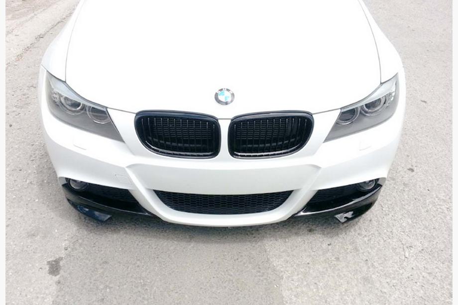 BMW serija 3 E90/E91 2005–2011 Sprednji splitter flapi DPT (za E90 M-Sport 2008-2011, sijaj črna, 2 kosa) Fotografija 3