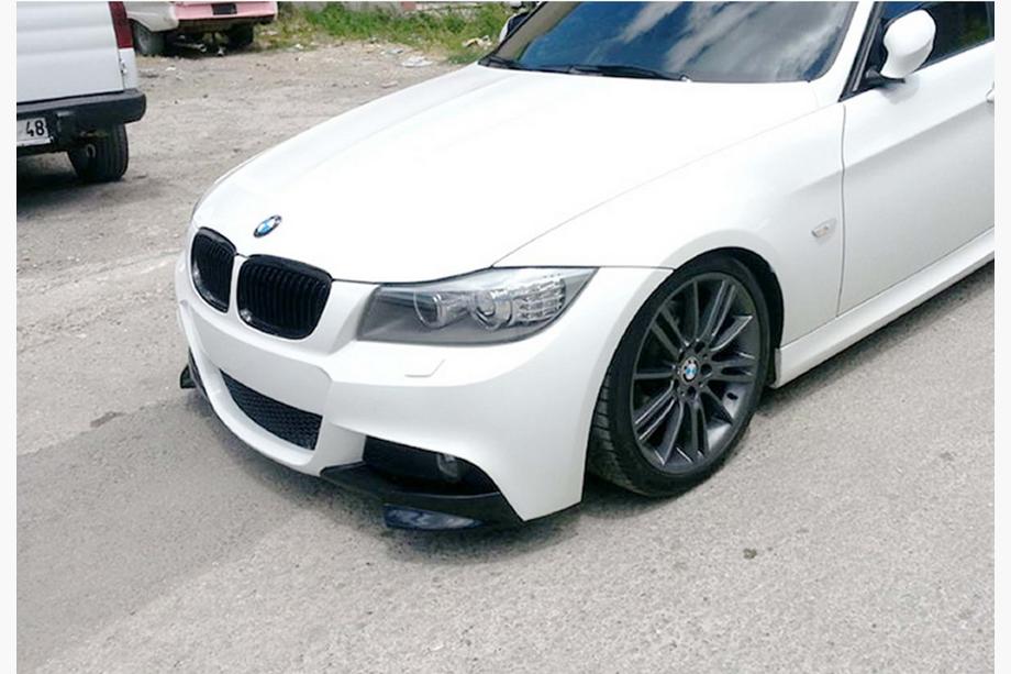 BMW serija 3 E90/E91 2005–2011 Sprednji splitter flapi DPT (za E90 M-Sport 2008-2011, sijaj črna, 2 kosa) Fotografija 1