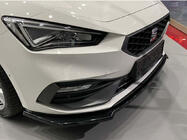 Seat Leon 2020– Sprednji lip spojler DPT V-2 (visoki sijaj črna) fotografija 2