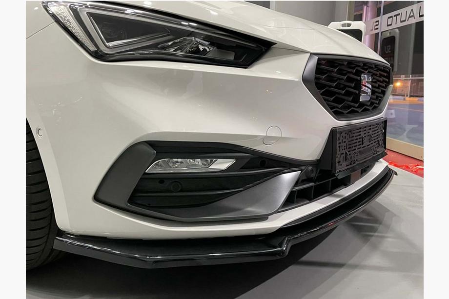 Seat Leon 2020– Sprednji lip spojler DPT V-2 (visoki sijaj črna) Image
