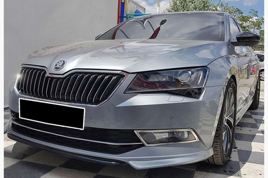 Skoda Superb 2015–2024 Sprednji lip spojler DPT V-1 (2015-2020, črna visok sijaj) Image