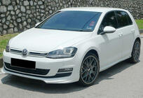 Volkswagen Golf 7/E-Golf 2012–2020 Sprednji lip spojler DPT V-5 (za serijski odbijač, 2012-2017, sijajno črna) fotografija 3