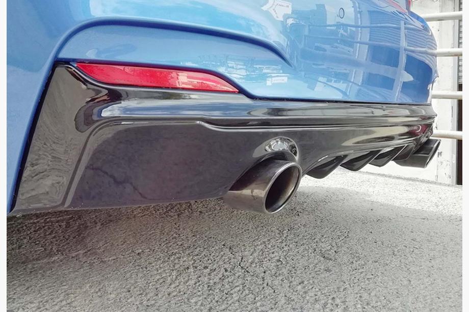 BMW serija 2 F22/F23 2014–2021 Zadnji difuzor DPT (sijajno črna) Image