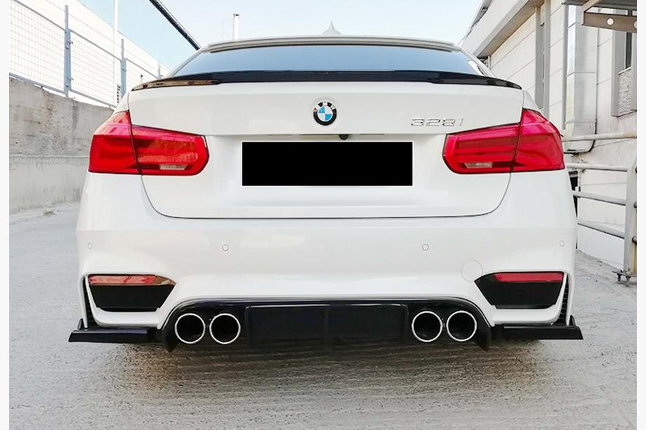 BMW serija 3 F30/F31 2012–2019 Zadnji difuzor DPT V-1 (za M3, sijajno črn) Image