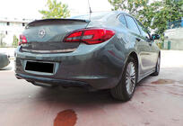 Opel Astra J 2009–2015 Zadnji difuzor DPT V-2 (SD, črna visok sijaj) fotografija 2