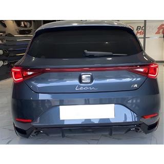 Zadnji difuzor DPT V-1 (sijajno črna) Seat Leon 2020–
